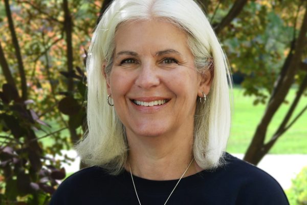 Headshot of Laura Henneman.