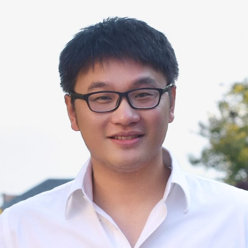 Headshot of Zongwei Zhou.
