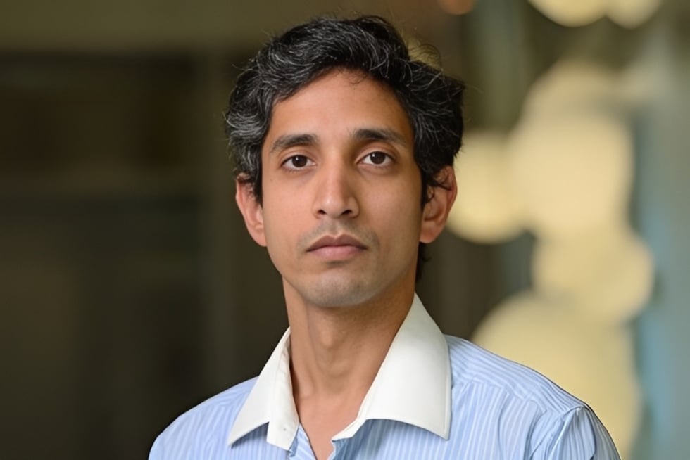 Headshot of Swaroop Vedula.