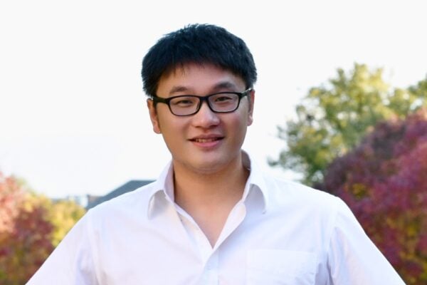 Headshot of Zongwei Zhou.